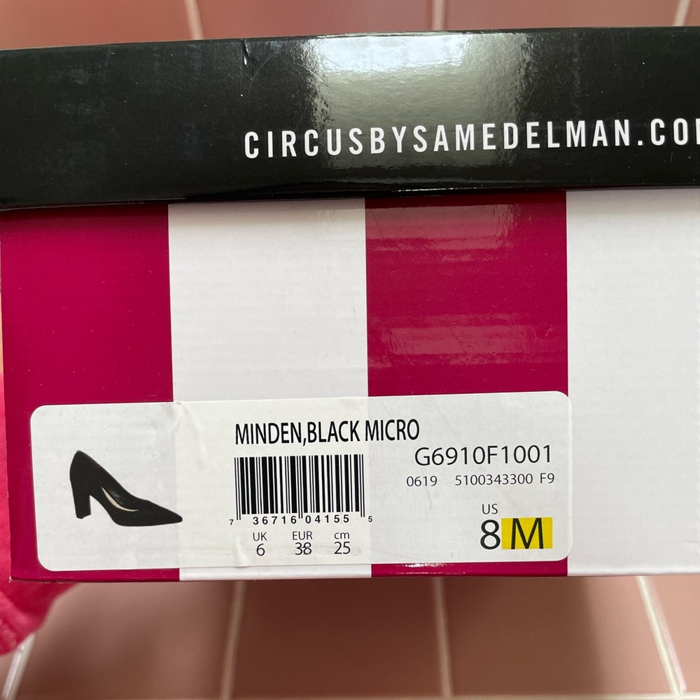 Black suede chunky heel pumps - Picture 6 of 6